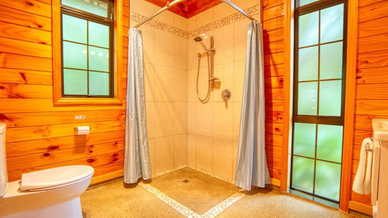 Paparoa Beach Hideaway With Hot Tub Barrytown エクステリア 写真