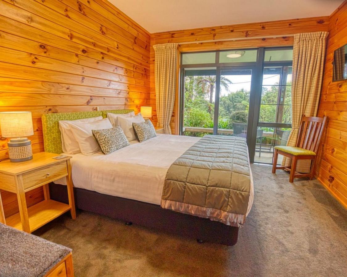 Paparoa Beach Hideaway With Hot Tub Barrytown エクステリア 写真