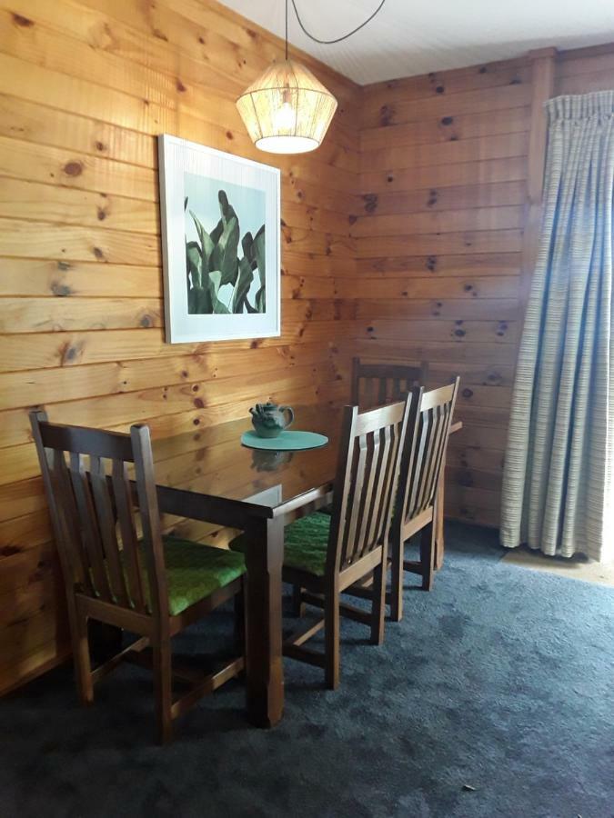 Paparoa Beach Hideaway With Hot Tub Barrytown エクステリア 写真